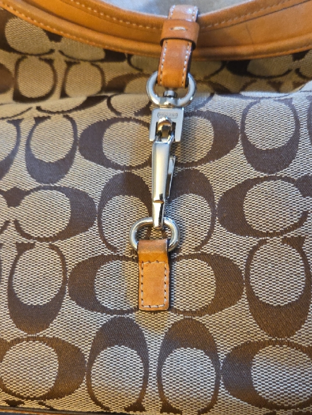 Coach Brown Signature Canvas Shoulder Bag with Tan Trim - Picture 4 of 7